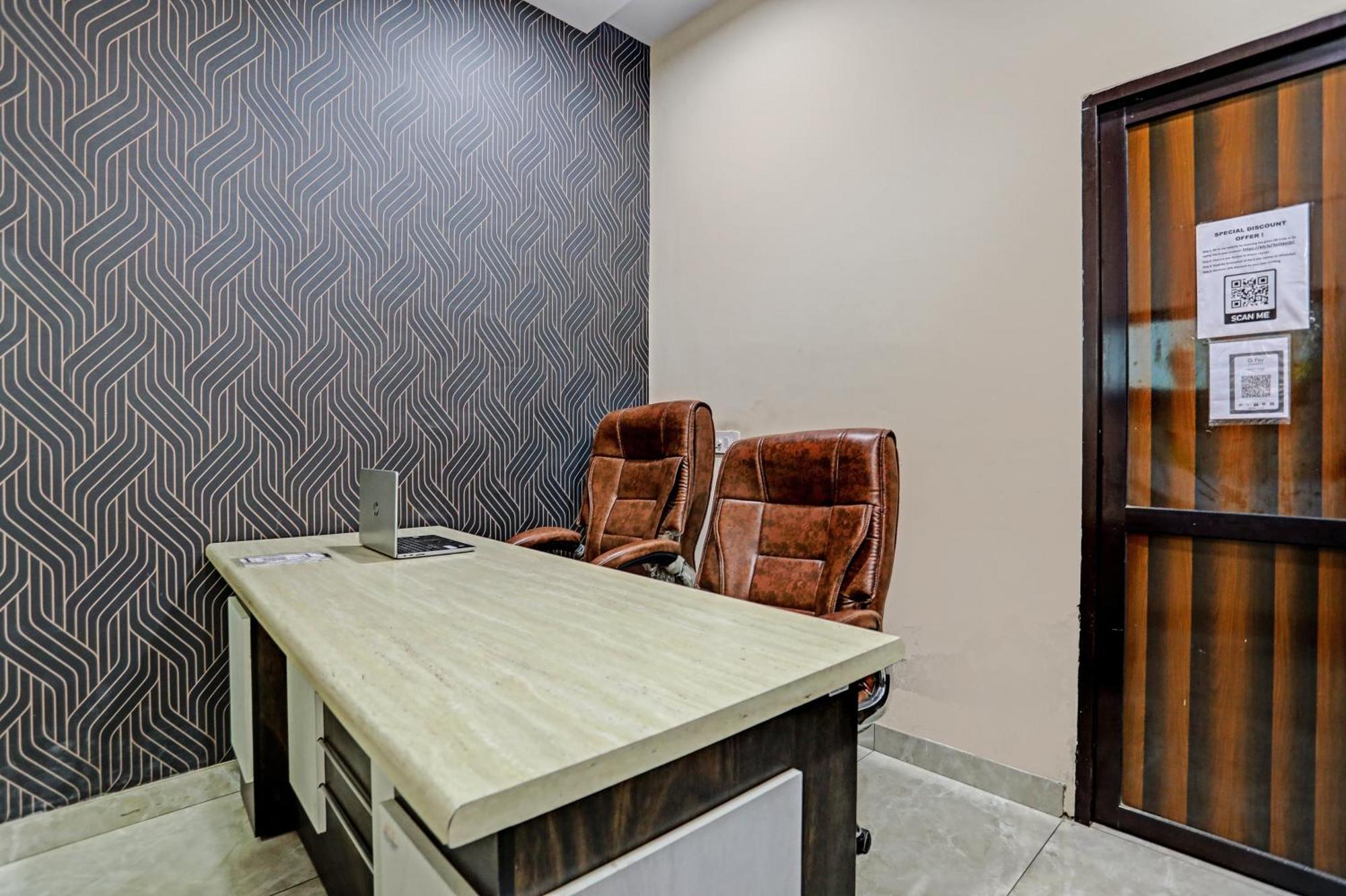 Dream Lounge Hotel Dzsálandhár Kültér fotó